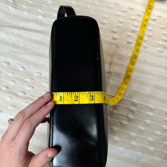 Gianni Versace vintage black patent leather tote shoulder bag silver hardware - Picture 16 of 16